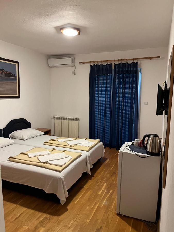 Apartmani Goran I Jelena Zec Будва Экстерьер фото