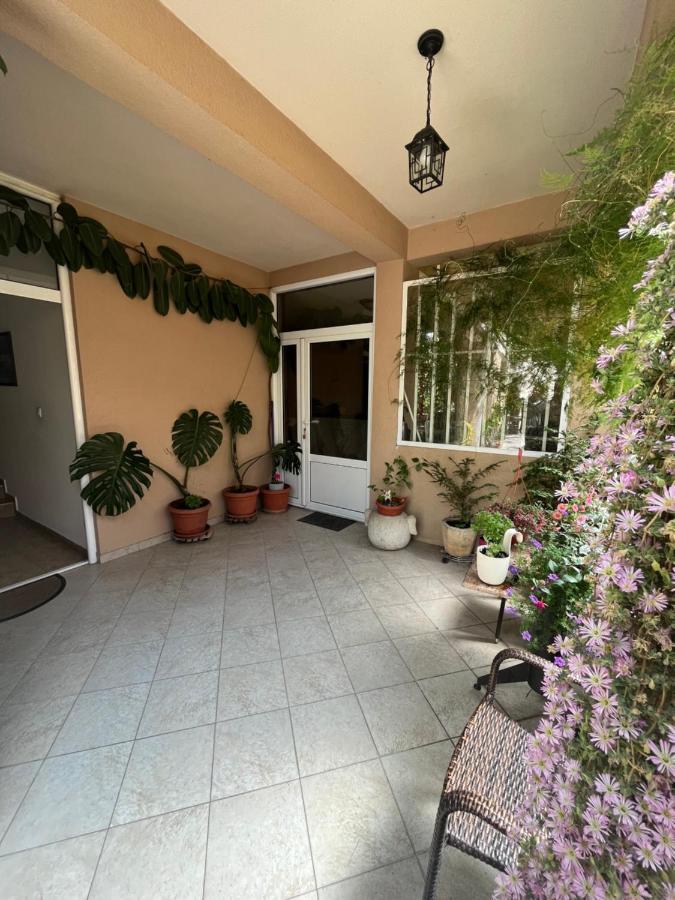 Apartmani Goran I Jelena Zec Будва Экстерьер фото