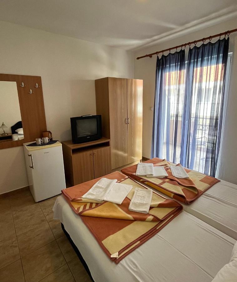 Apartmani Goran I Jelena Zec Будва Экстерьер фото